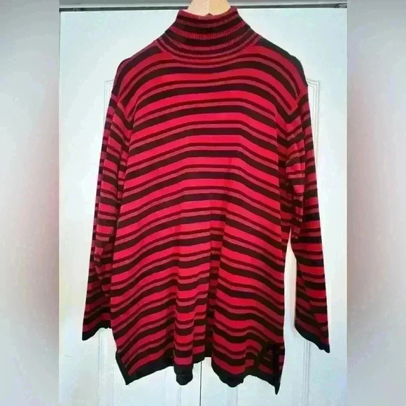 Mimi Maternity striped turtleneck - Picture 2 of 4